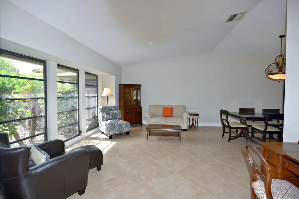 19 Dunbar Road Palm Beach Gardens FL 33418
