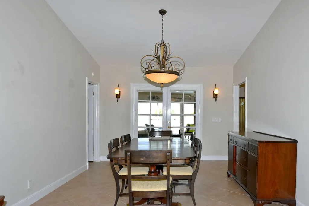 19 Dunbar Road Palm Beach Gardens FL 33418