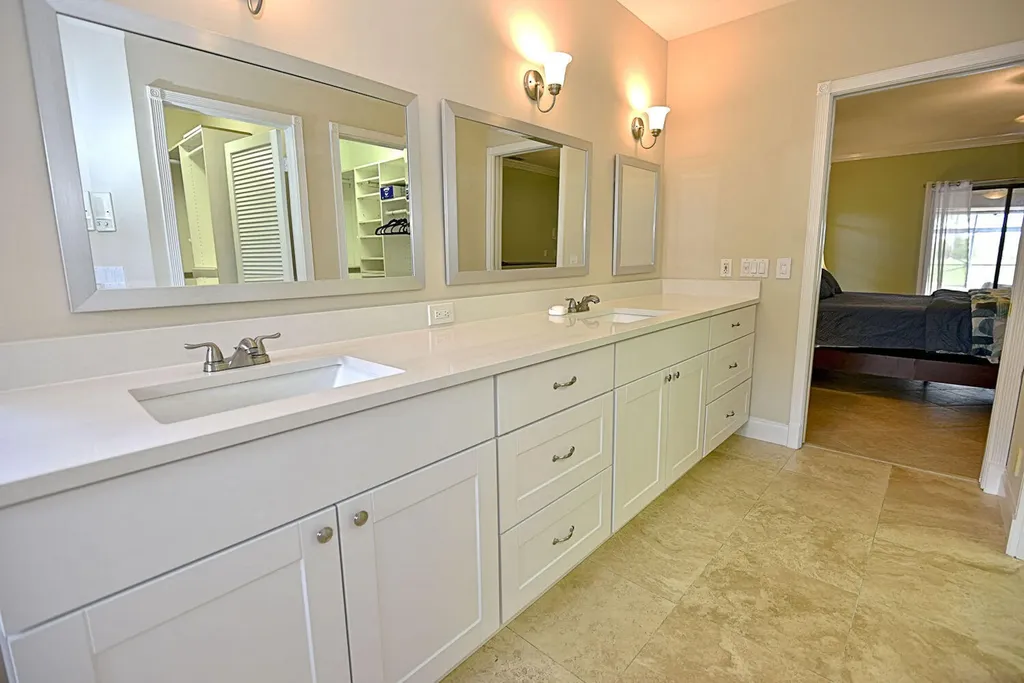 19 Dunbar Road Palm Beach Gardens FL 33418