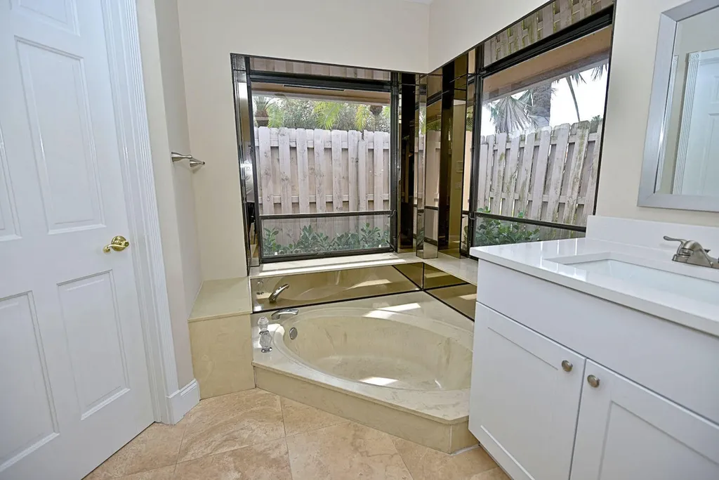 19 Dunbar Road Palm Beach Gardens FL 33418