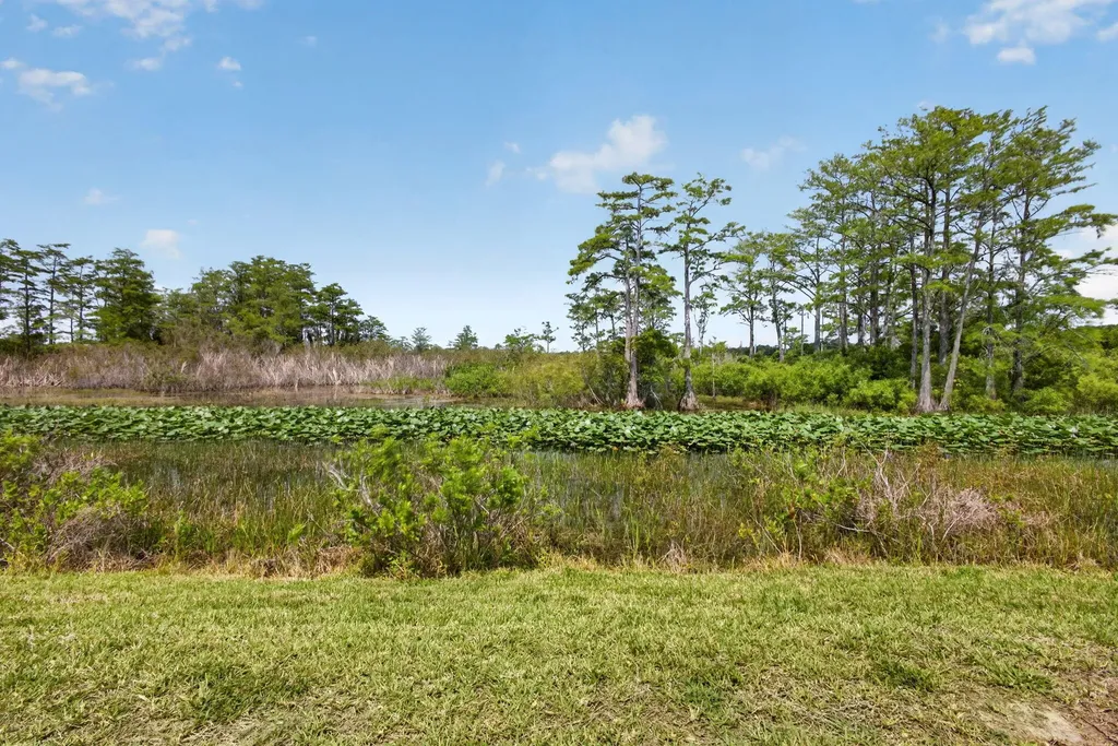 19 Dunbar Road Palm Beach Gardens FL 33418