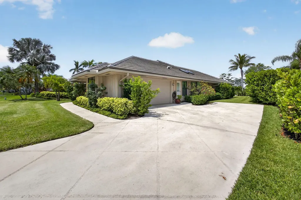 19 Dunbar Road Palm Beach Gardens FL 33418