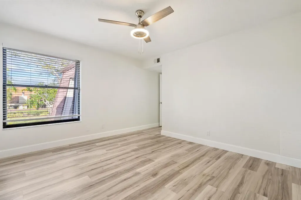 7780 Courtyard Run W Boca Raton FL 33433