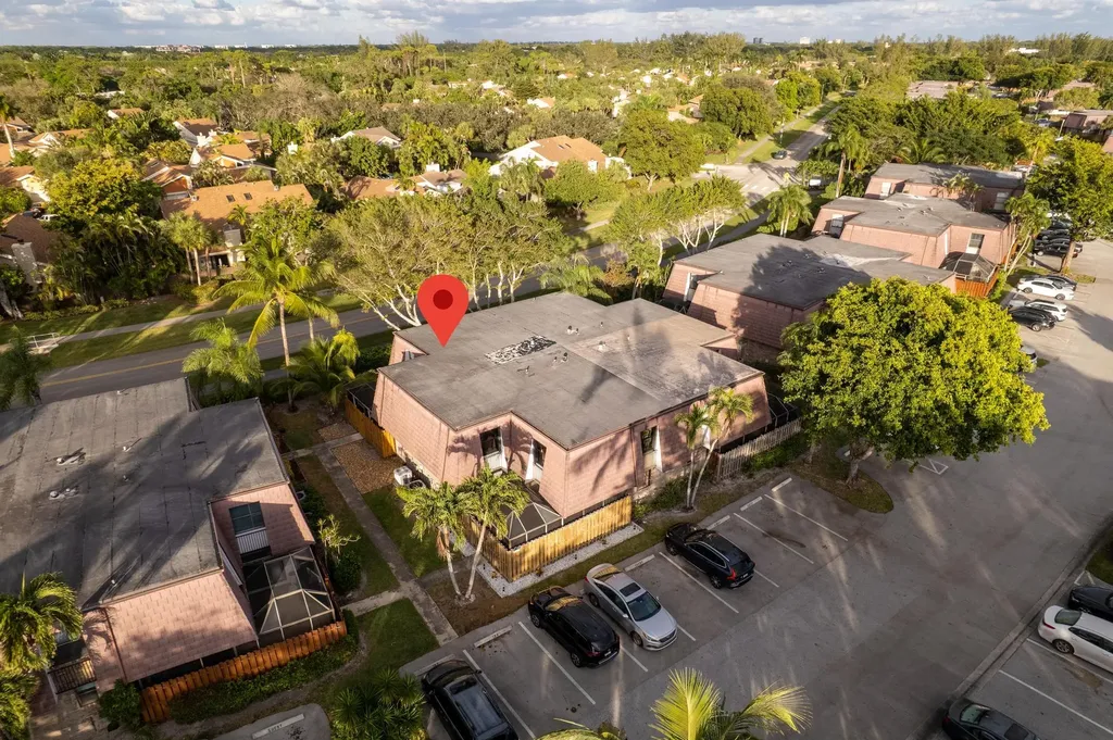 7780 Courtyard Run W Boca Raton FL 33433