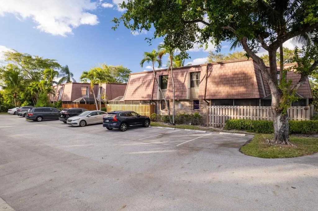 7780 Courtyard Run W Boca Raton FL 33433
