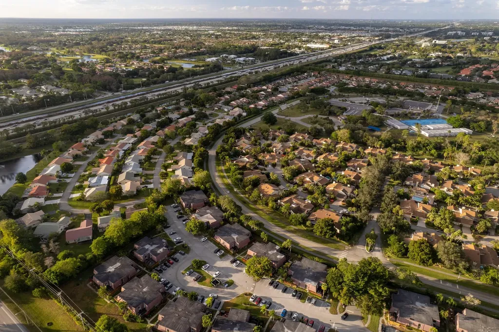7780 Courtyard Run W Boca Raton FL 33433
