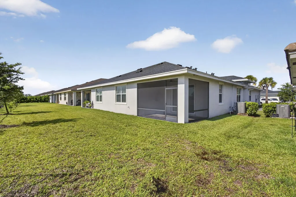1302 Tangled Orchard Trace Loxahatchee FL 33470