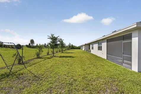 1302 Tangled Orchard Trace Loxahatchee FL 33470