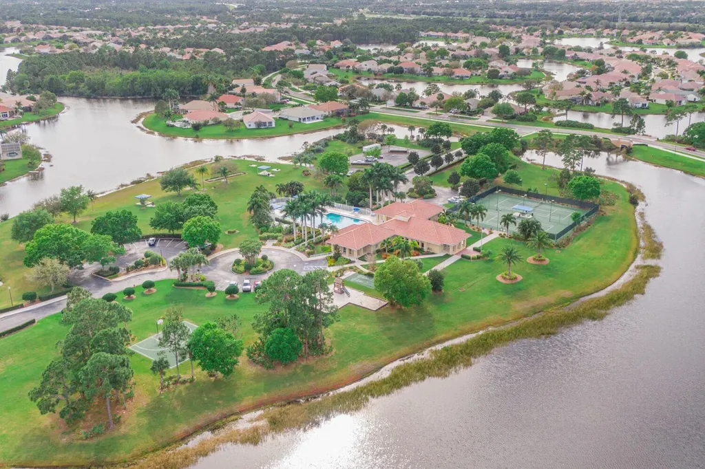 665 SW Andros Circle Port St Lucie FL 34986