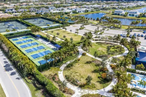 10466 Northbrook Circle Palm Beach Gardens FL 33412