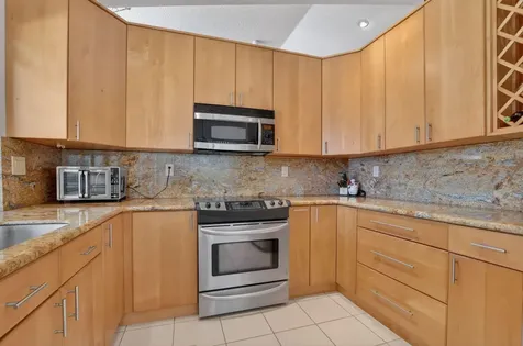 19348 Cherry Hills Terrace Boca Raton FL 33498