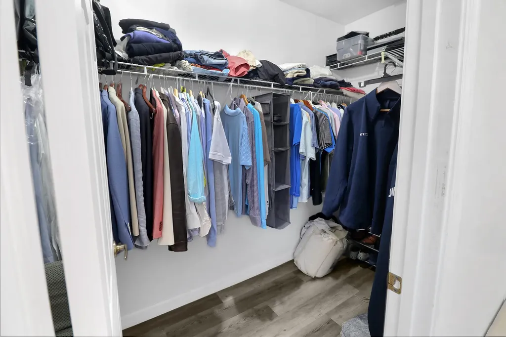 1033 NE 17th Way Fort Lauderdale FL 33304
