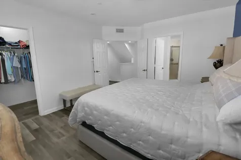 1033 NE 17th Way Fort Lauderdale FL 33304