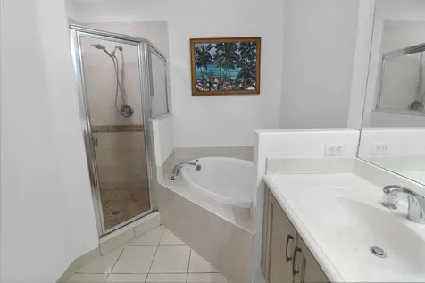 1033 NE 17th Way Fort Lauderdale FL 33304