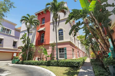 1033 NE 17th Way Fort Lauderdale FL 33304