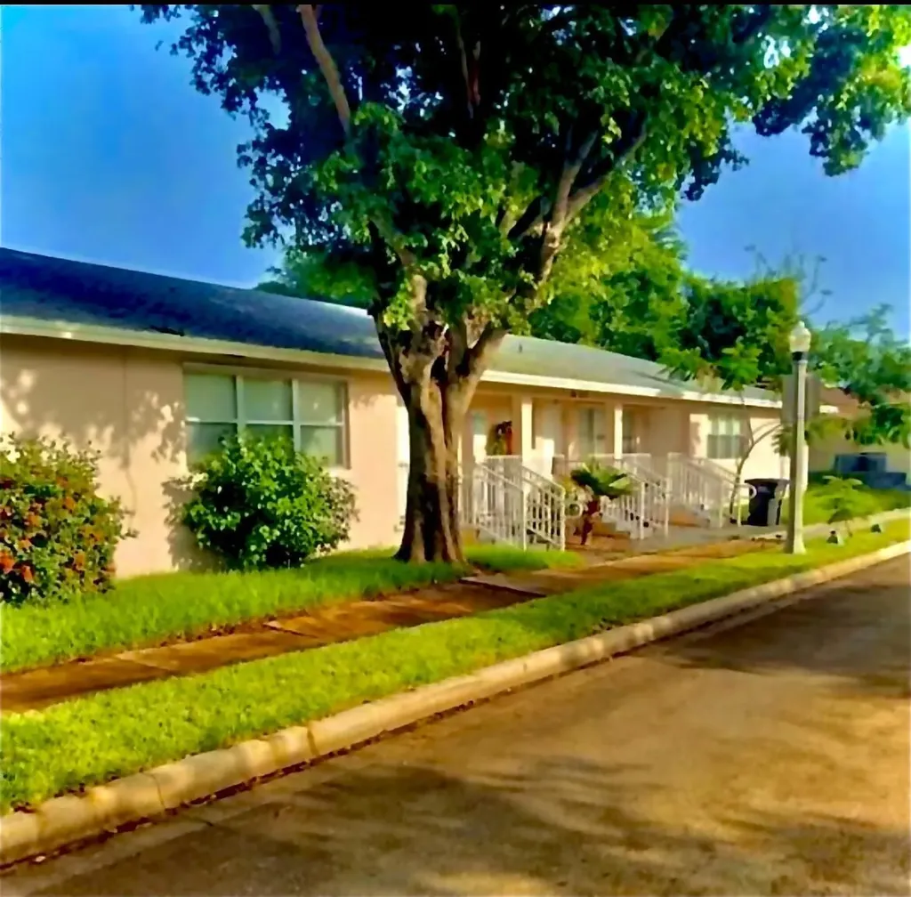 701 5th Street West Palm Beach FL 33401