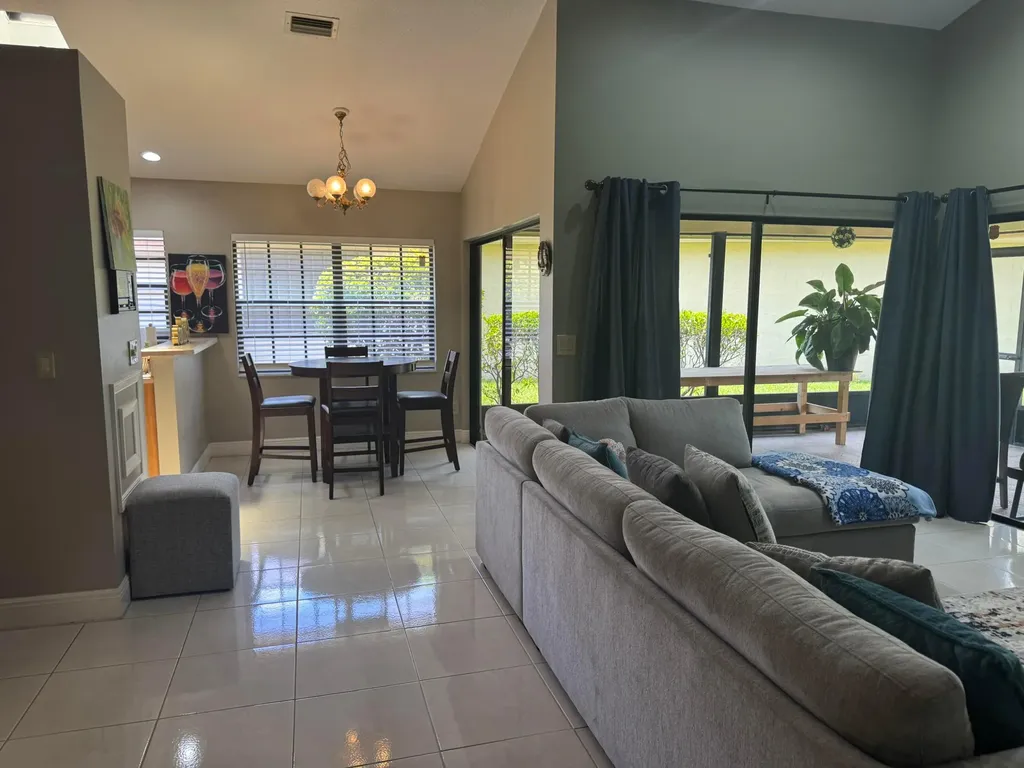 6803 Bitterbush Place Boynton Beach FL 33472
