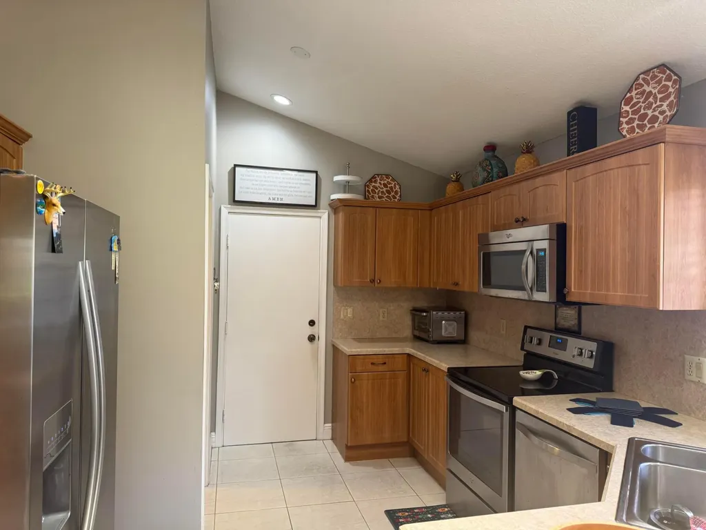 6803 Bitterbush Place Boynton Beach FL 33472