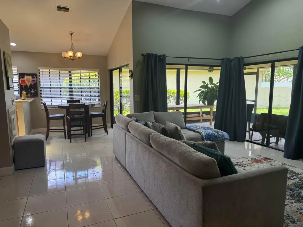 6803 Bitterbush Place Boynton Beach FL 33472
