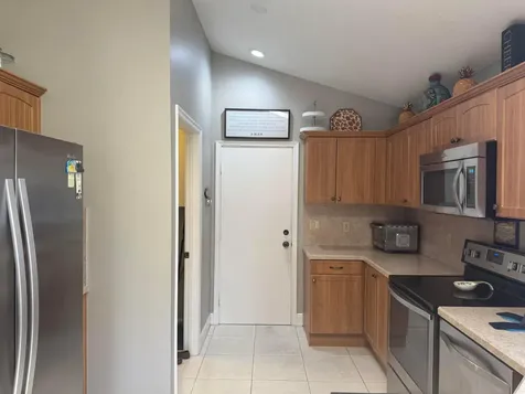 6803 Bitterbush Place Boynton Beach FL 33472