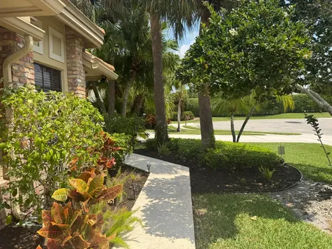 6803 Bitterbush Place Boynton Beach FL 33472
