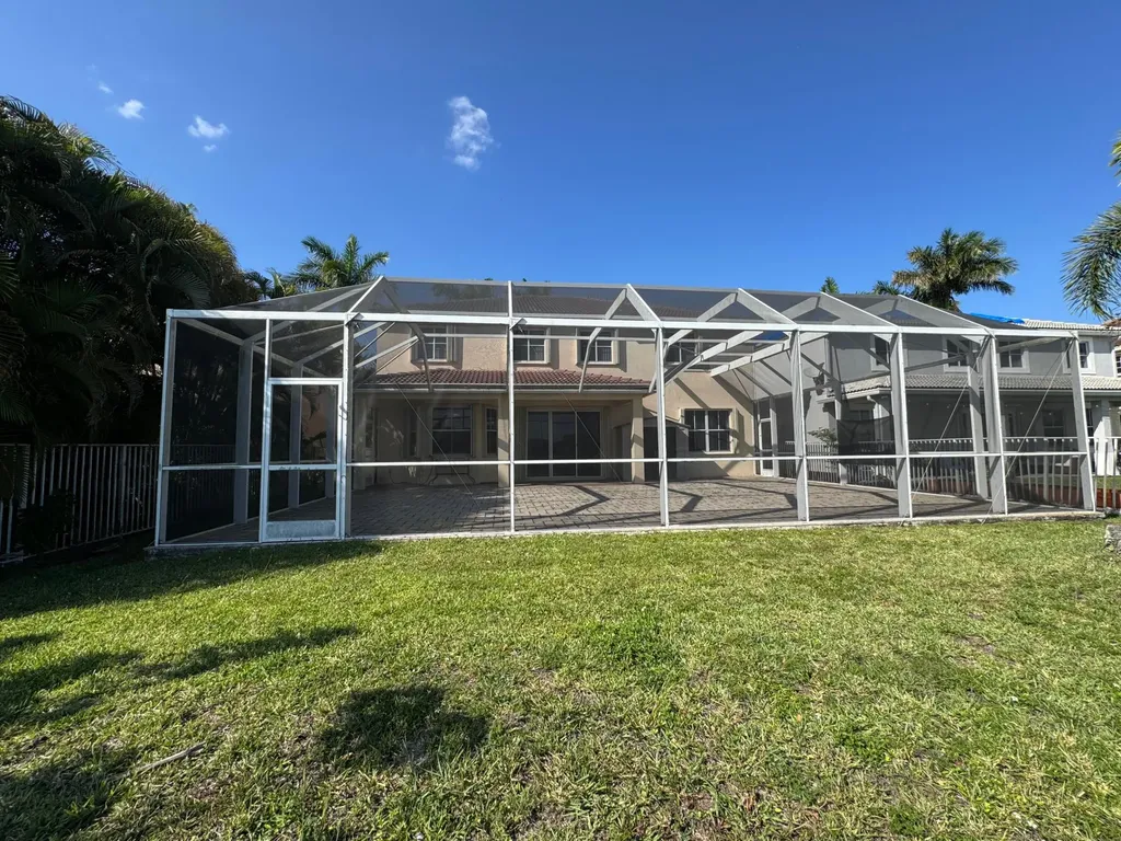 898 Tulip Circle Weston FL 33327