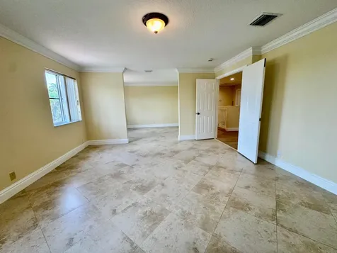 898 Tulip Circle Weston FL 33327
