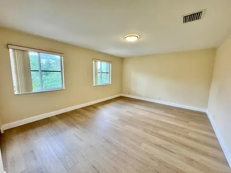 898 Tulip Circle Weston FL 33327
