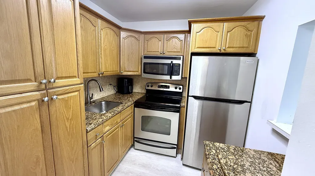 78 Harwood H Crescent Deerfield Beach FL 33442
