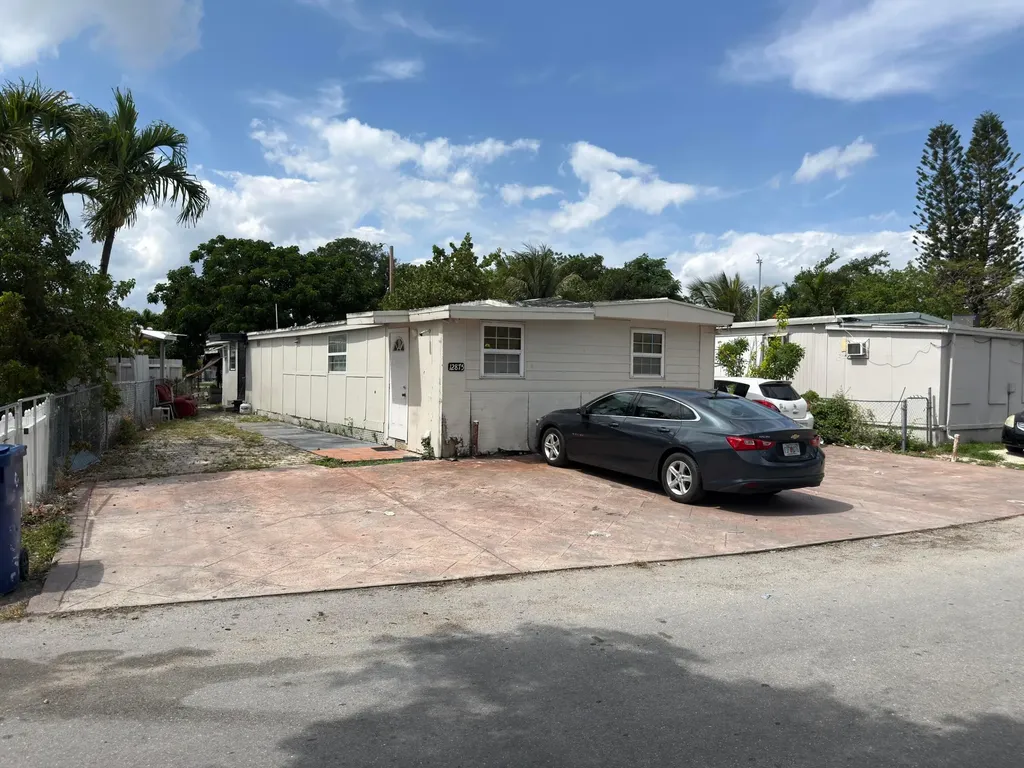 12875 SW 10th Street Miami FL 33184