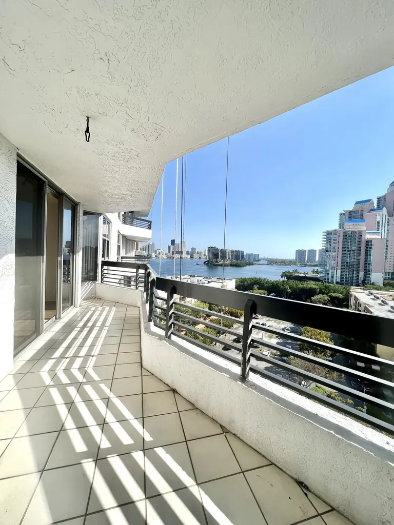 3400 NE 192 Street Aventura FL 33180