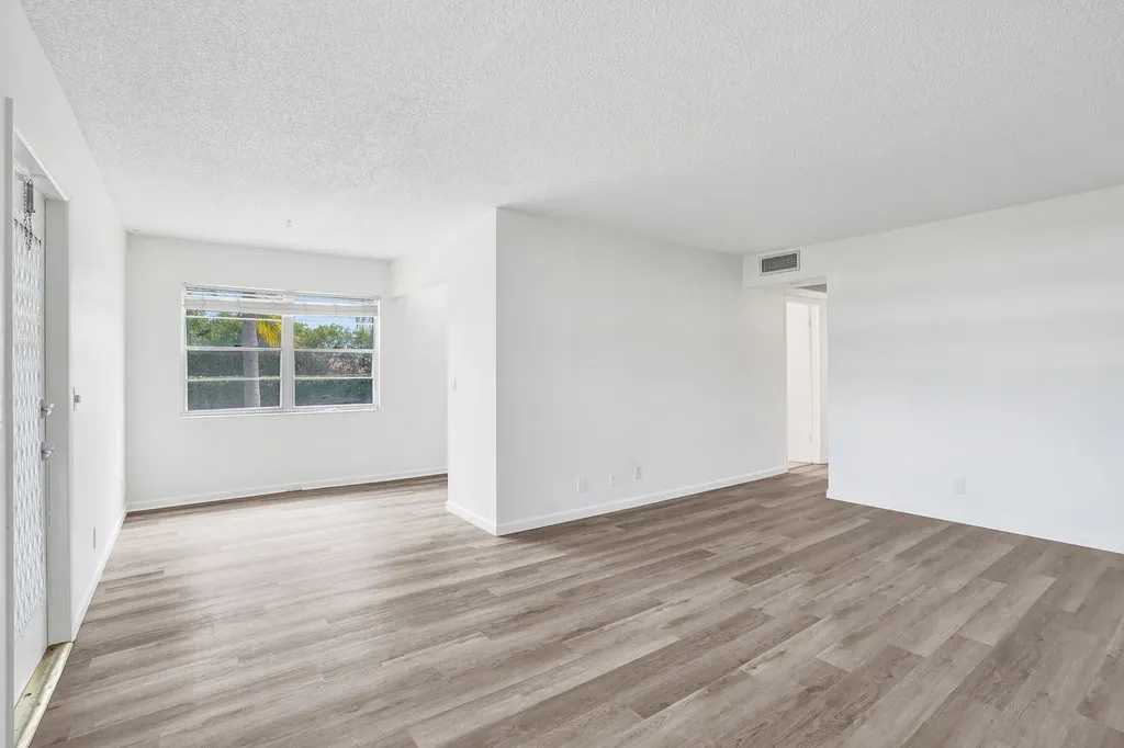 57 Dorset Drive Boca Raton FL 33434