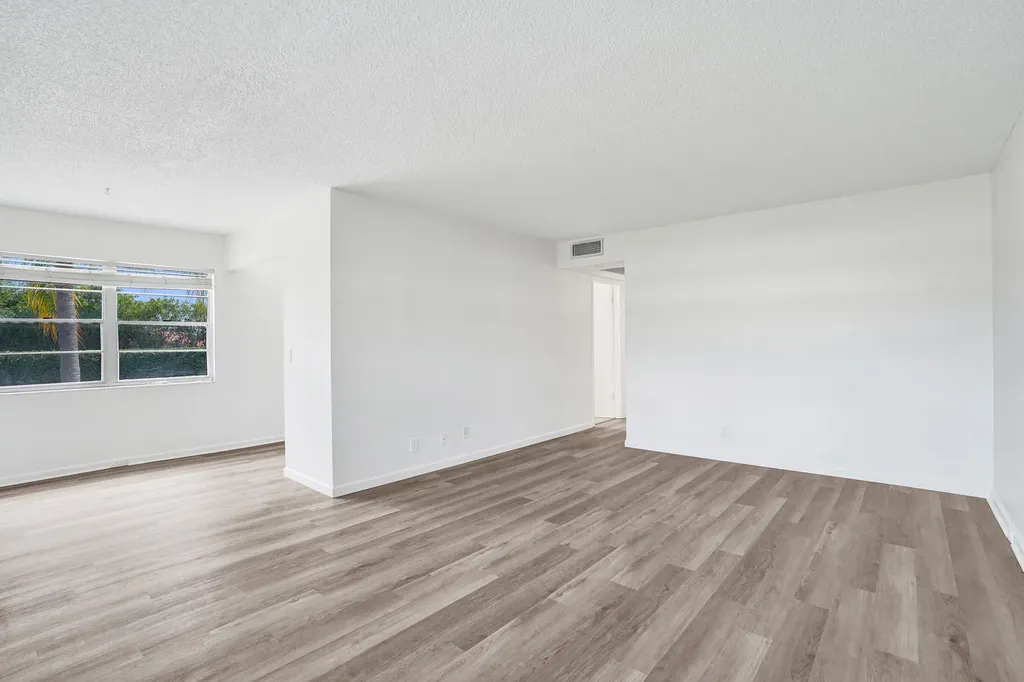 57 Dorset Drive Boca Raton FL 33434