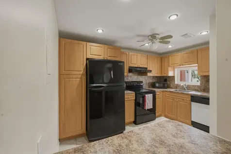 9720 S Hollybrook Lake Drive Pembroke Pines FL 33025