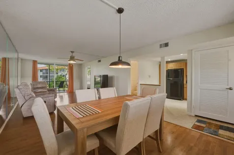 9720 S Hollybrook Lake Drive Pembroke Pines FL 33025