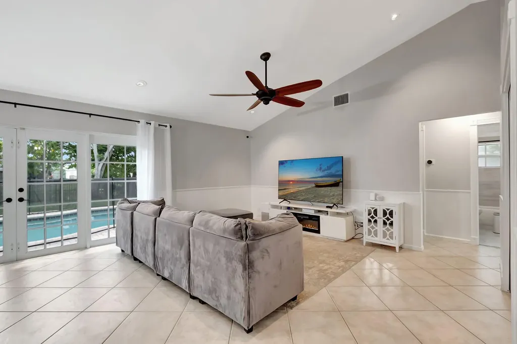 9680 Lancaster Place Boca Raton FL 33434