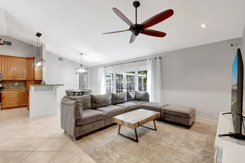 9680 Lancaster Place Boca Raton FL 33434