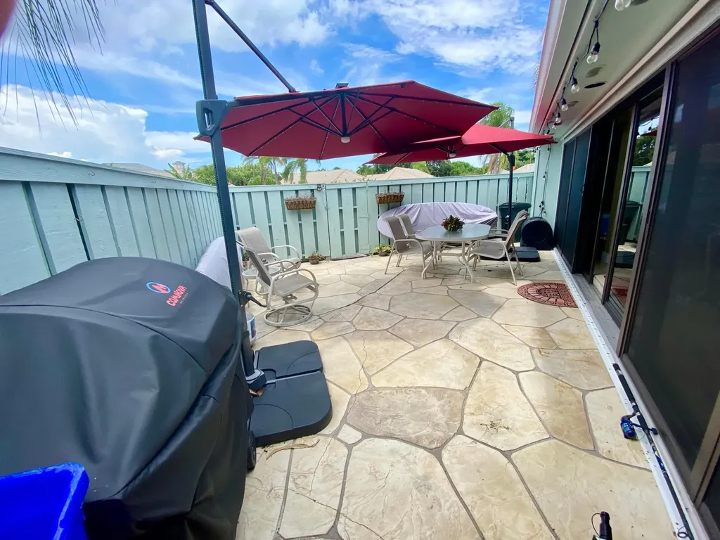 1127 E Seminole Avenue Jupiter FL 33477