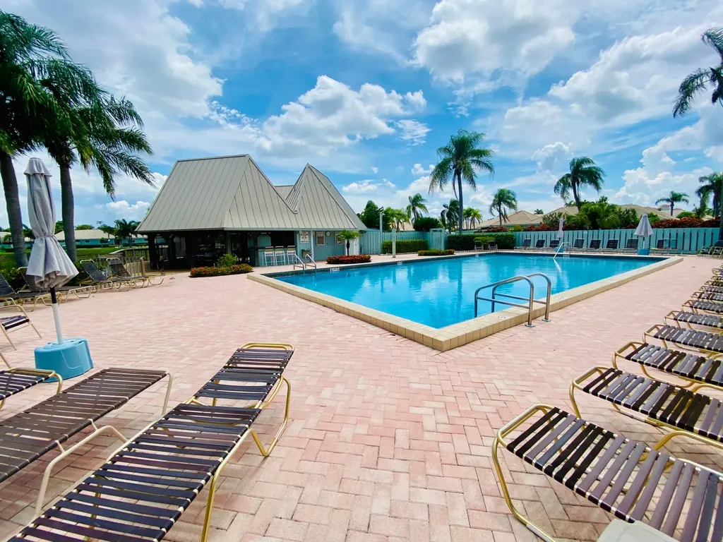 1127 E Seminole Avenue Jupiter FL 33477