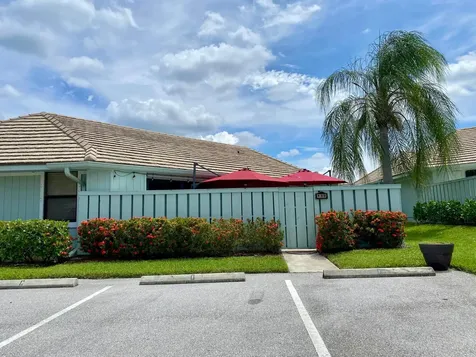 1127 E Seminole Avenue Jupiter FL 33477