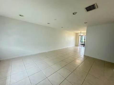 2404 Seaside Drive Greenacres FL 33463