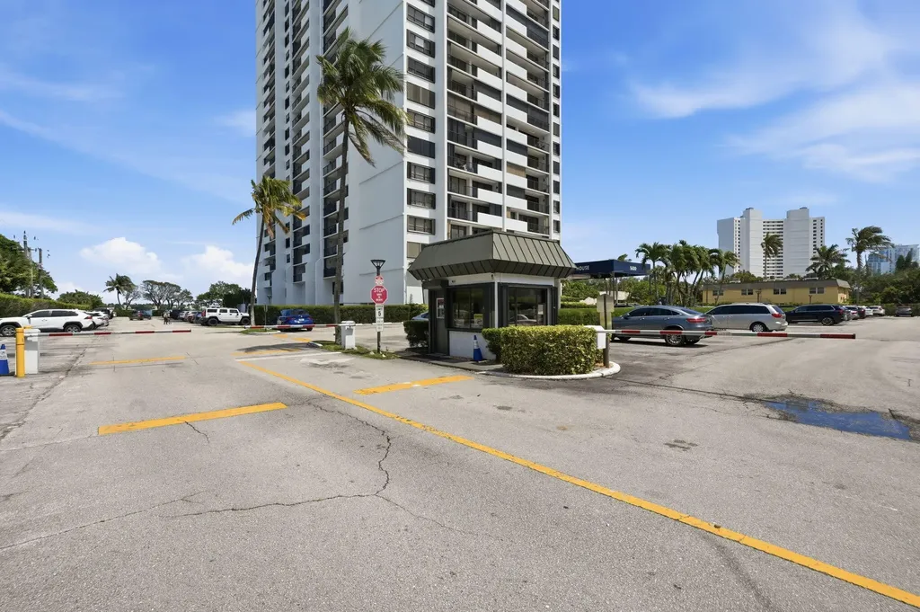 5600 N Flagler Drive West Palm Beach FL 33407