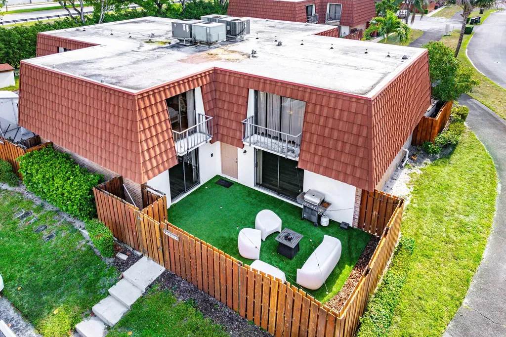 3425 San Bernadino Drive Delray Beach FL 33445
