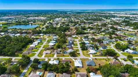 1925 SW Michelangelo Avenue Port St Lucie FL 34953