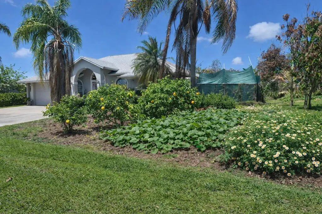 101 SW Meade Circle Port St Lucie FL 34953