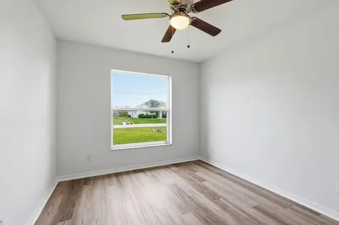 2574 SE Richmond Street Port St Lucie FL 34952