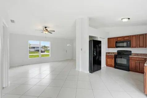 2574 SE Richmond Street Port St Lucie FL 34952