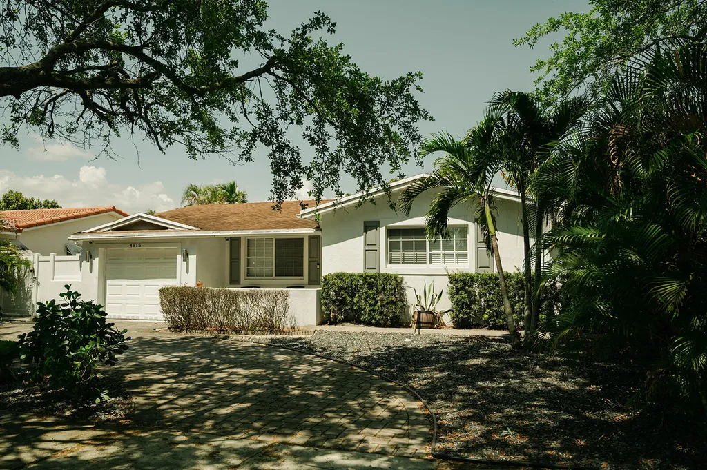 4815 Johnson Street Hollywood FL 33021