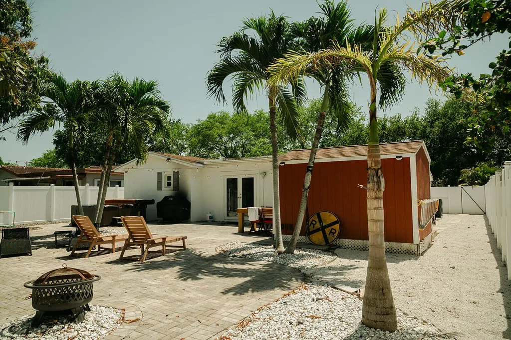 4815 Johnson Street Hollywood FL 33021