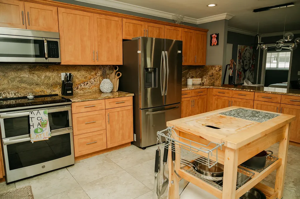 4815 Johnson Street Hollywood FL 33021